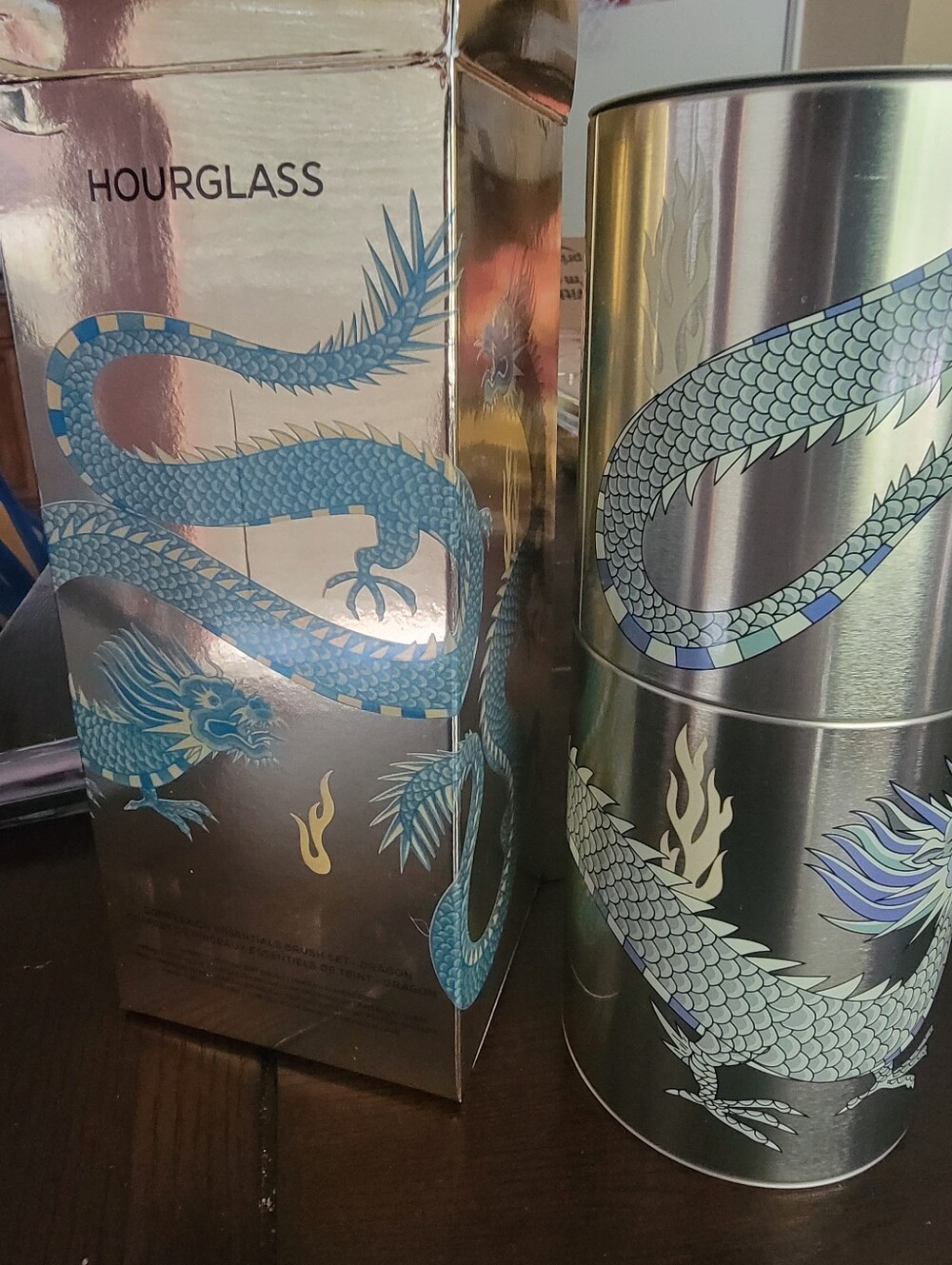Hourglass Brush Set